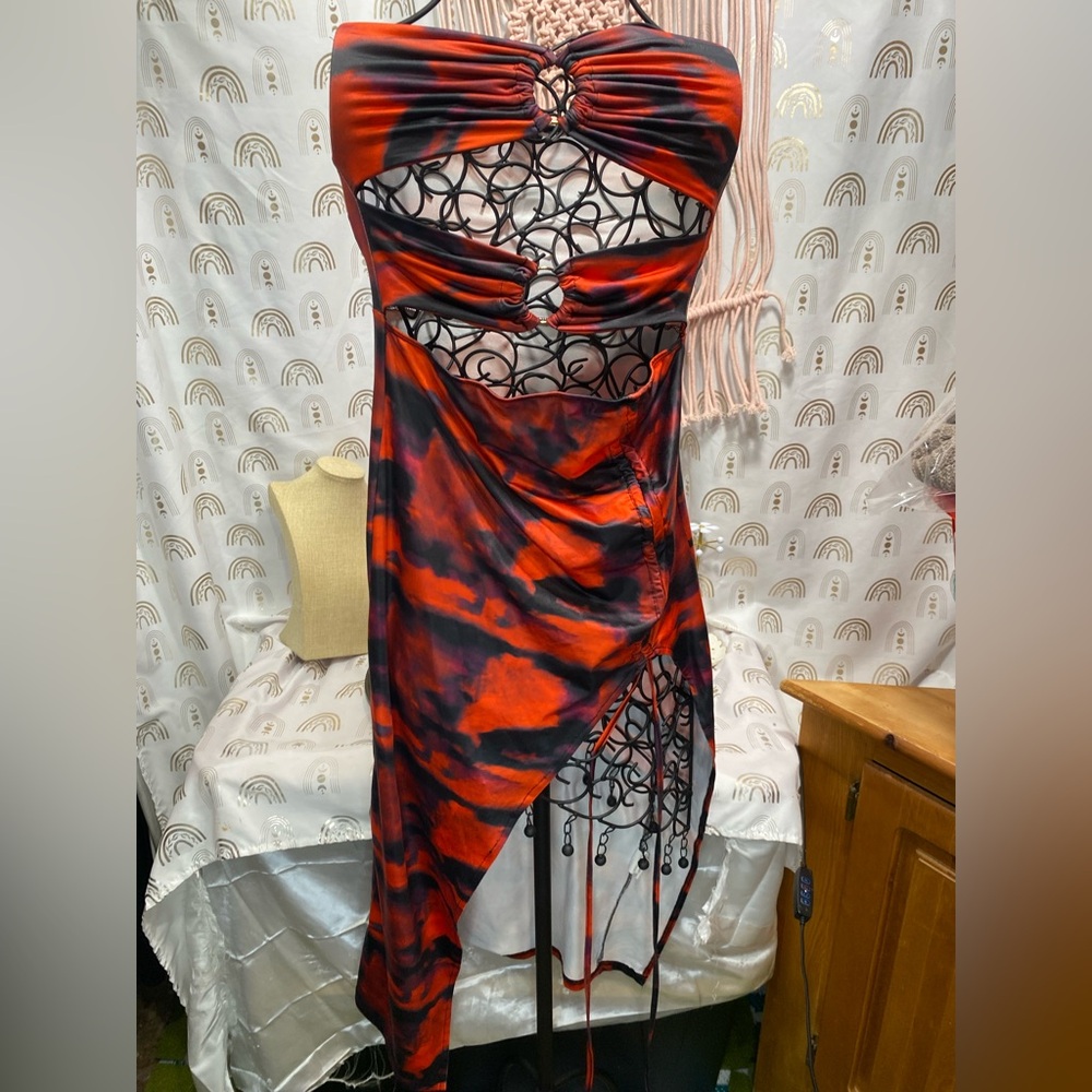 SHEIN Strapless Black and Red Dress